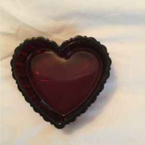 Avon Cape Cod Heart Trinket Box missing top - vintage ruby red glass